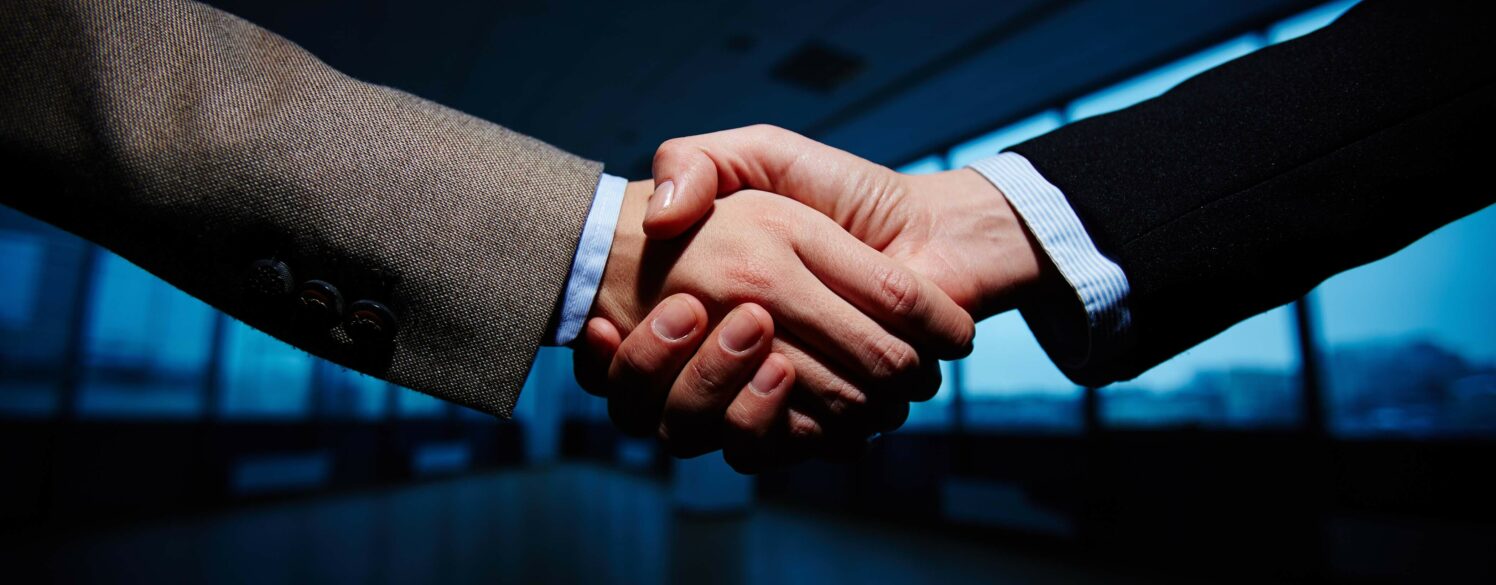 Handshake businessmen